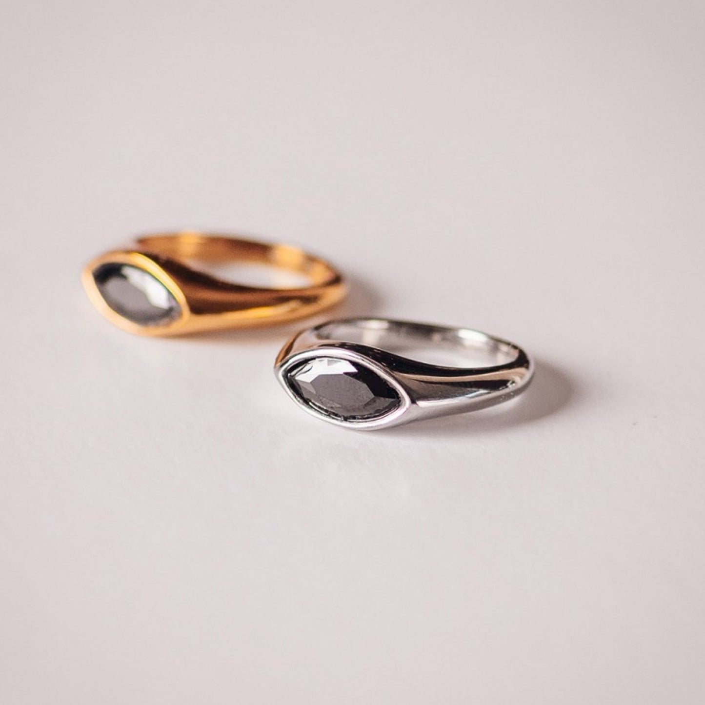 Jolie Black Ring