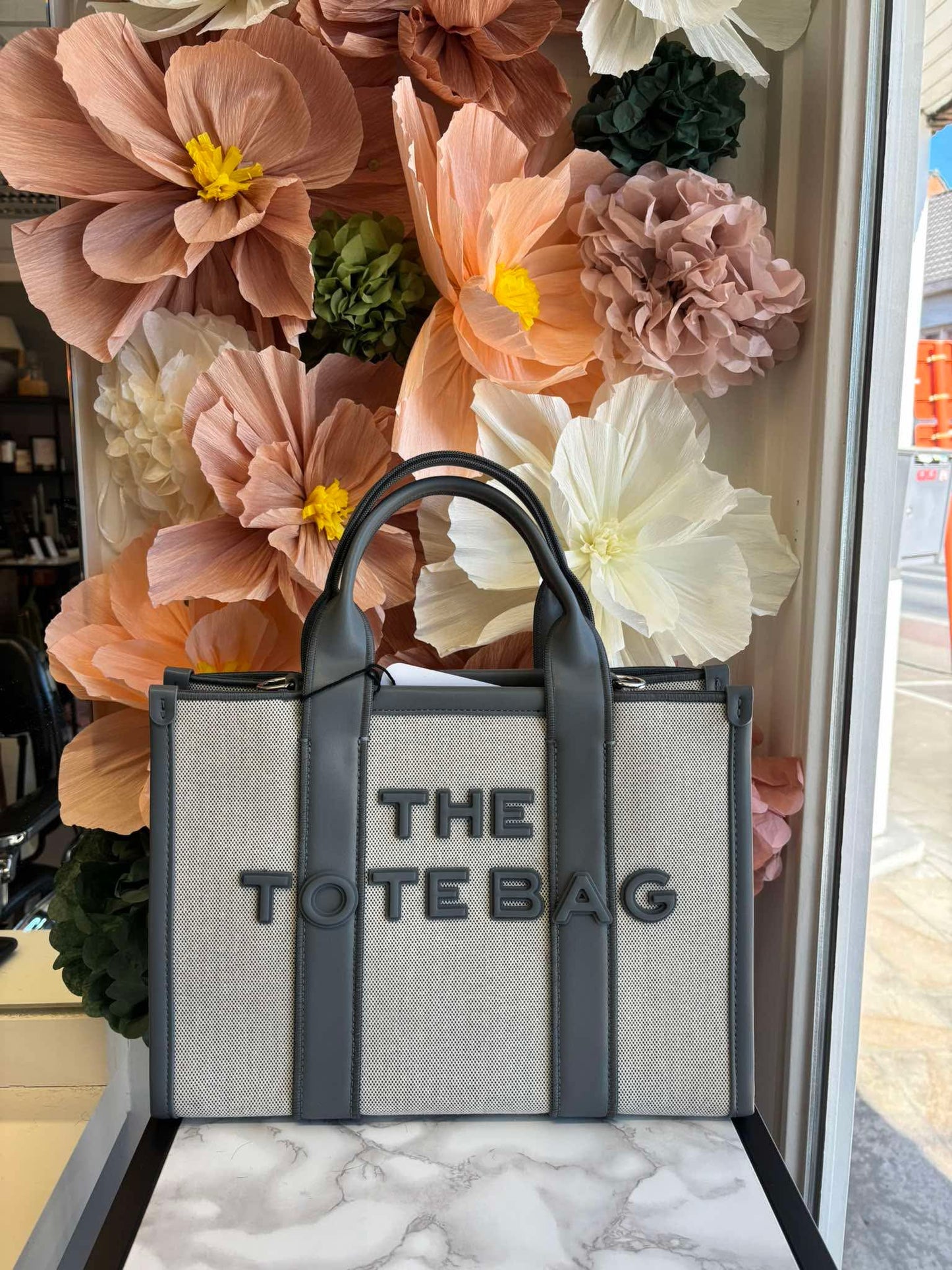 The signature tote bag grijs