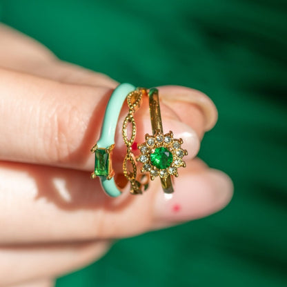 Lucia Small Emerald Ring