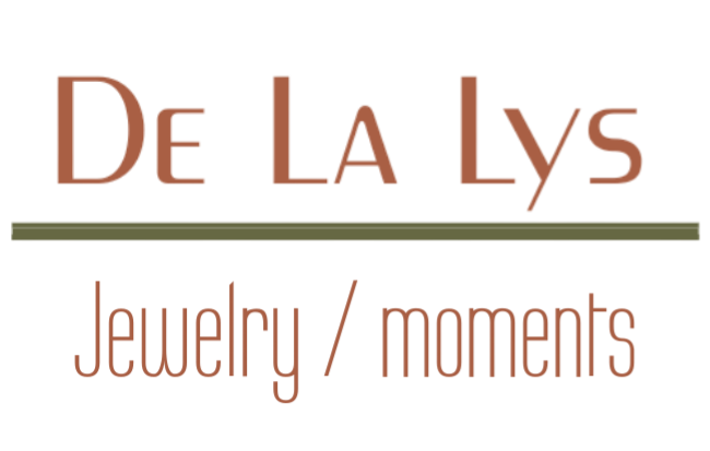 Jewelry Moments by De la Lys