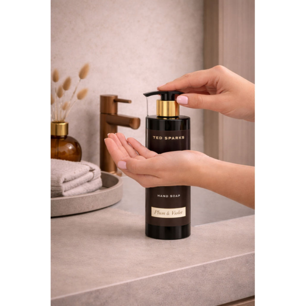 Ted Sparks Hand Soap – Plum & Violet – 390 ml