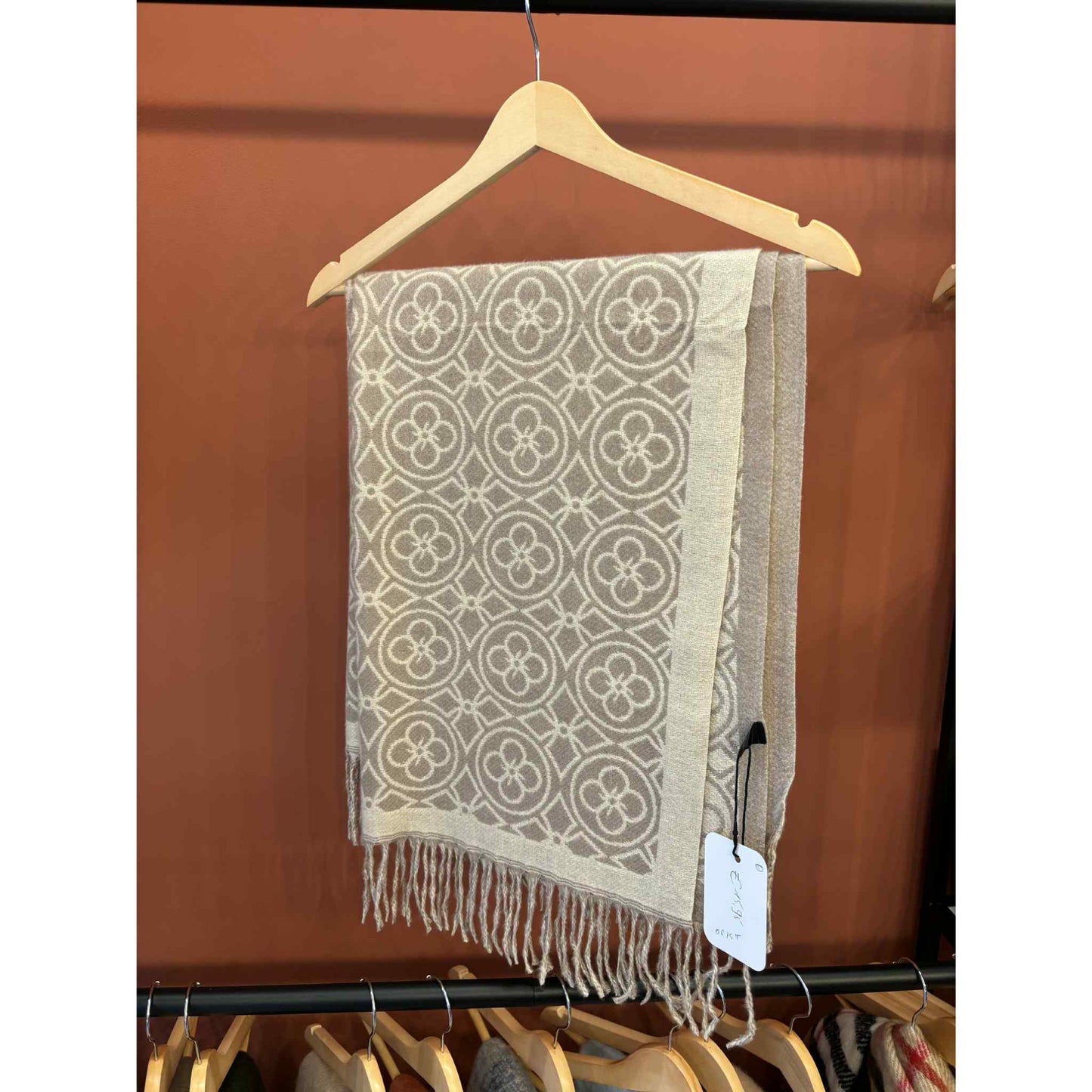 Sjaal monogram beige